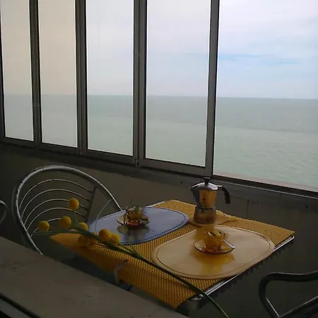 Bella Vista Un Passo Del Mare Misano Marina